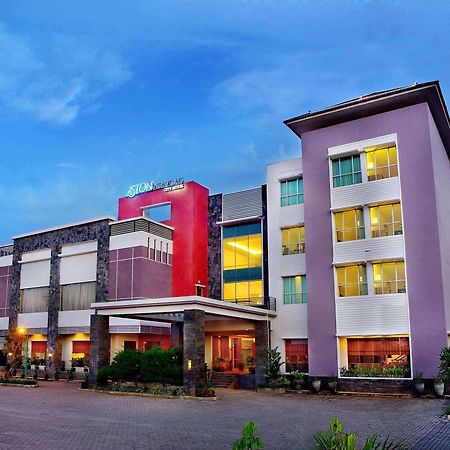 Aston Tanjung City Hotel Экстерьер фото