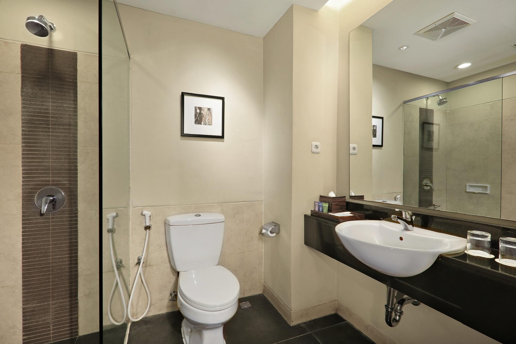 Aston Tanjung City Hotel Экстерьер фото