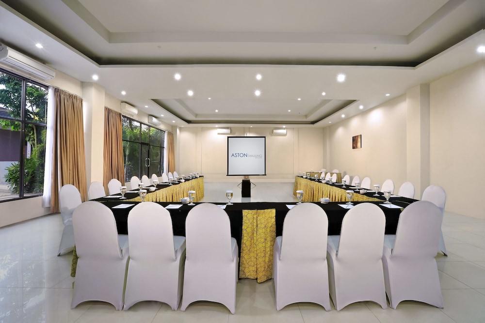 Aston Tanjung City Hotel Экстерьер фото